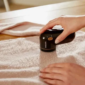 پرزگیر برقی لباس فیلیپس مدل GC026/80