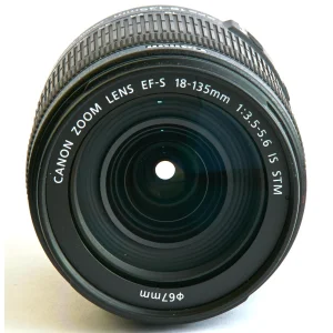 لنز کانن EF-S 18-135mm F/3.5-5.6 STM IS