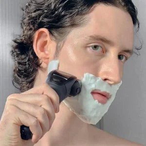 ماشین اصلاح موی صورت پاناسونیک مدل ES-LT2B فویلی صفرزن با تیغه استیل ضد زنگ و آلیاژ نقره، ضدآب و قابل استفاده خشک و مرطوب، شارژ سریع 60 دقیقه، باتری لیتیوم با 45 دقیقه کارکرد، تکنولوژی تشخیص تراکم مو و خط زن، ساخت ژاپن