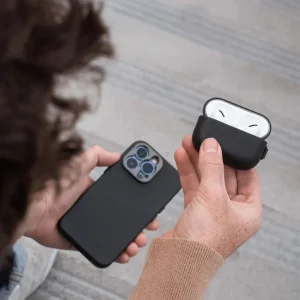 کاور سندمارک مدل Pro Leather مناسب برای کیس اپل Airpods Pro به همراه بند