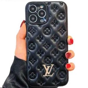 کاور اپیکوی طرح LV مناسب برای گوشی موبایل اپل iPhone 11 Pro