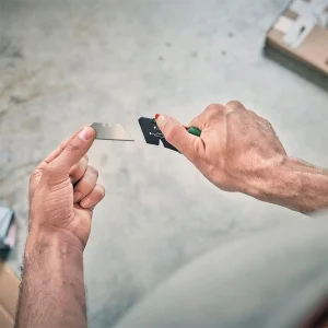 کاتر چاقویی تاشوی بوش مدل فوق حرفه ای Knife 1600A0275M-PRO
