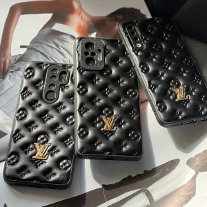 کاور اپیکوی طرح LV مناسب برای گوشی موبایل اپل iPhone 14 Plus