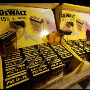 مجموعه 15 عددی سرپیچ گوشتی دیوالت مدل DT7913