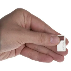 فلش مموری 16 گیگابایت ایکس انرژی مدل X-926 با بدنه فلزی، رابط USB 2.0 و قابلیت اتصال به جاسوئیچی