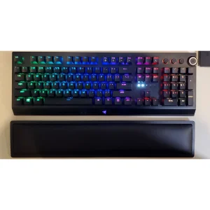 کیبورد مخصوص بازی بی سیم  ریزر مدل V3 Pro switches