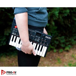 MPK_MINI_PLAY_9.jpg