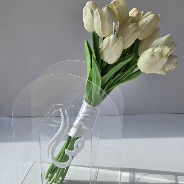استند دسته گل شفاف