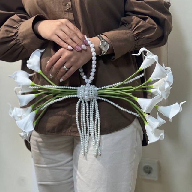 دسته گل عروس مدل کیفی شیپوری