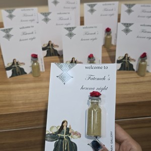 گیفت شیشه ای حنا