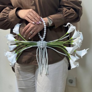 دسته گل عروس مدل کیفی شیپوری