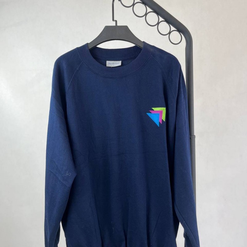 هودی با طراحی مینیمالیستی - طرح ساده و جذاب برای استایل روزمره