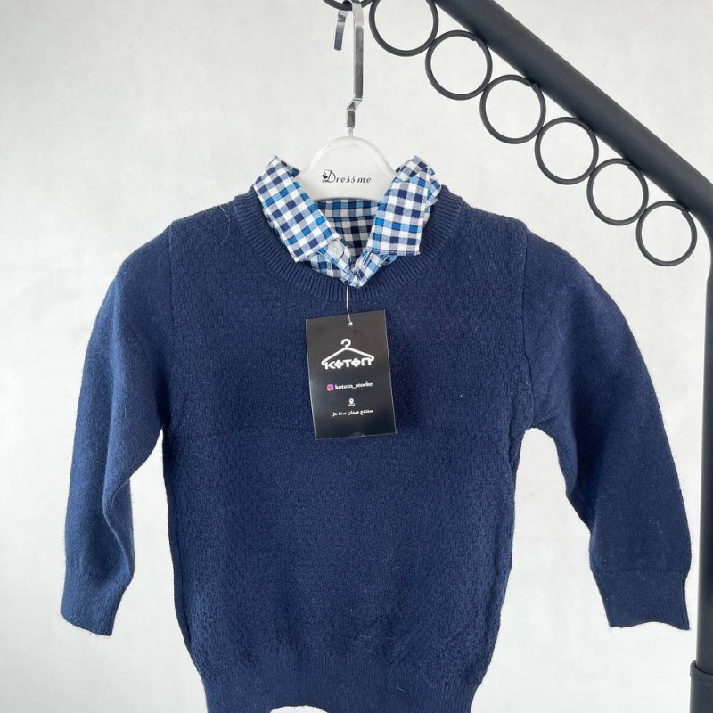 سویشرت بافت سرمه‌ای با یقه چکمه‌ای آبی