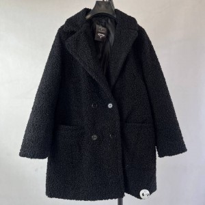 پالتو خزدار مشکی زنانه با طراحی ساده و شیک