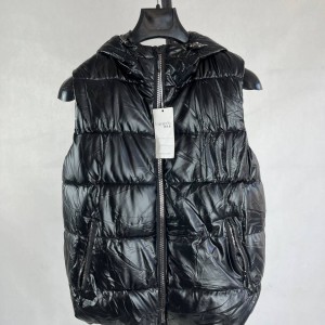 کاپشن پفی بدون آستین مشکی براق