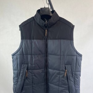 جلیقه مردانه سبک و گرم مشکی برند MANTARAY