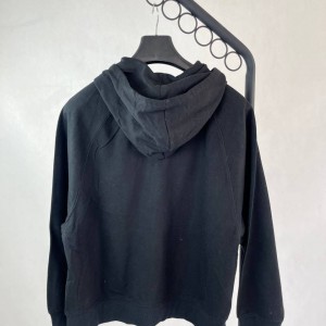 سویشرت زیپ‌دار استایل کاربردی