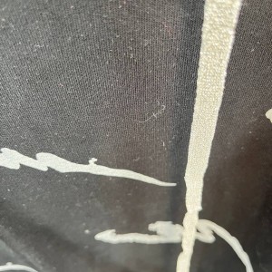 سویشرت مشکی با طرح گرافیکی - استایل شیک و اسپرت