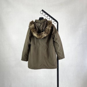 کاپشن سبز زیتونی