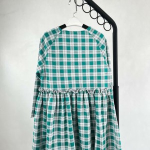 پیراهن بچگانه چهارخونه سبز و سفید