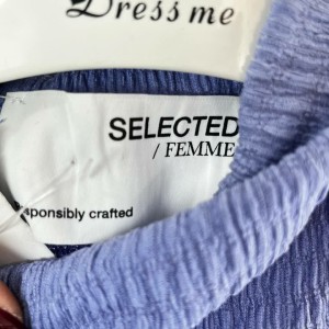 بلوزدخترانه آبی یقه اسکی