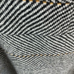 بافت هیرینگ بون زنانه