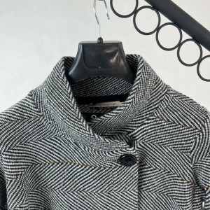 ژاکت زنانه یقه ایستاده