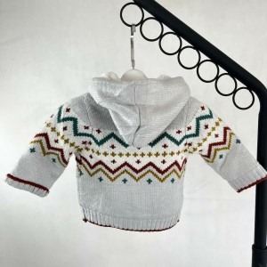 نمای پشت بافت کلاه‌دار