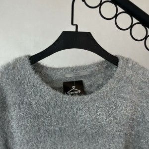 پولوشرت زنانه بافت نقره‌ای نرم و لوکس