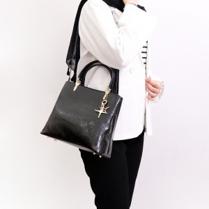 کیف دوشی سارینا SARINA