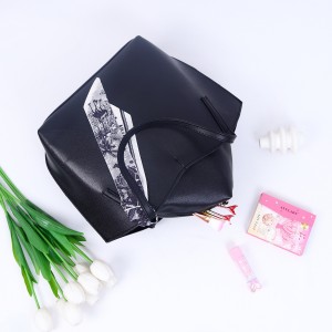 کیف دوشی پریا PARIA