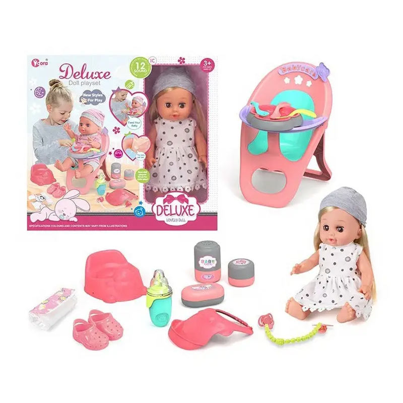 عروسک با صندلی غذا