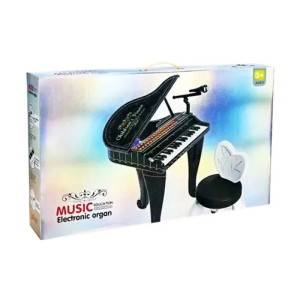 پیانو با صندلی بزرگ