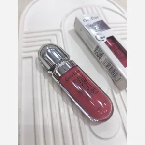 رژلب مایع گرفلور، شماره 6