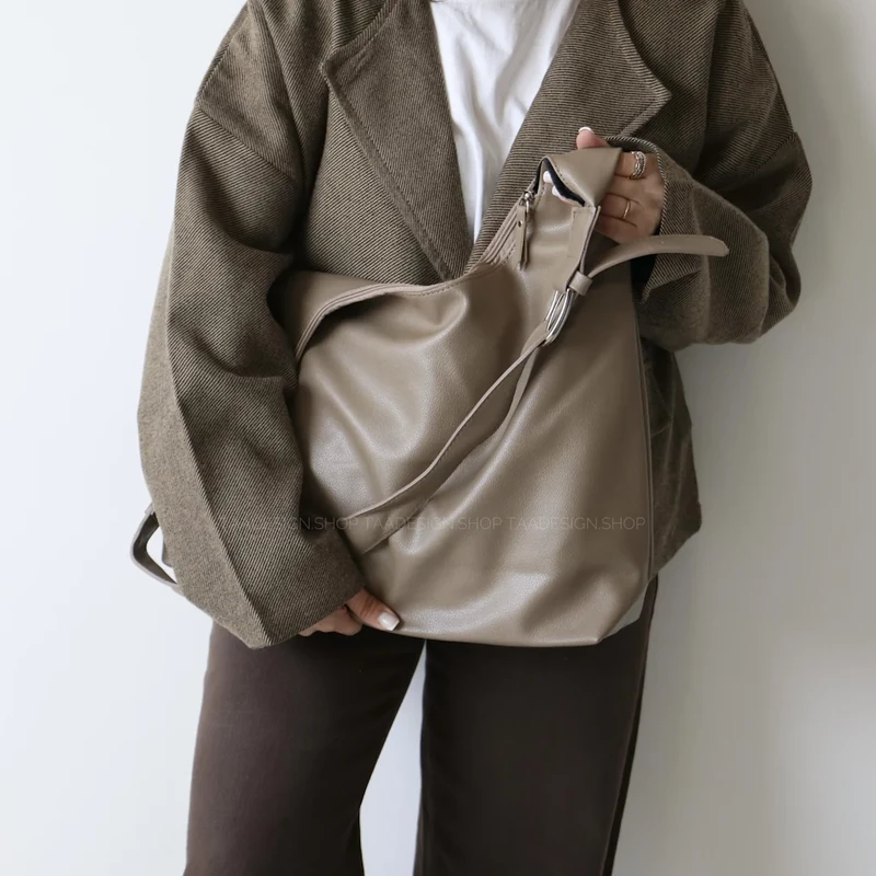 کیف زنانه بزرگ مدل آیلانا