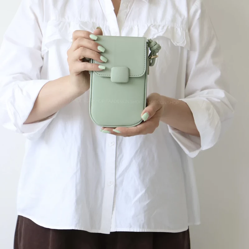 کیف  دوشی - پاسپورتی زنانه مدل کارولینا