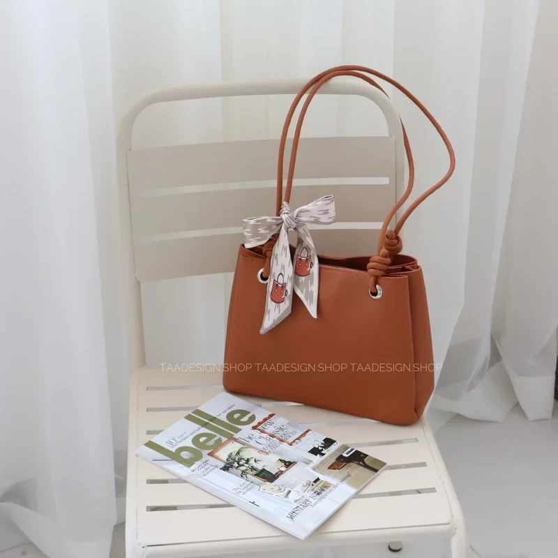 کیف زنانه دوشی بزرگ مدل آرتام