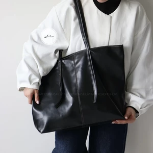 کیف زنانه بزرگ مدل آذینا