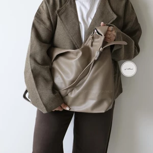 کیف زنانه بزرگ مدل آیلانا