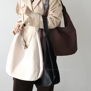 کیف زنانه بزرگ مدل برزان