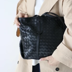 کیف زنانه بزرگ دانشجویی مدل راحل خشتی