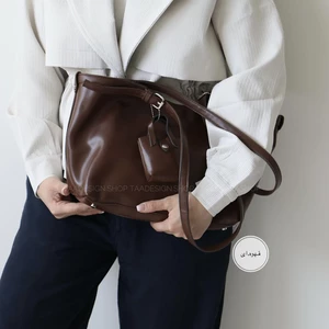 کیف زنانه بزرگ مدل کلارا