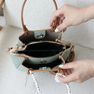 کیف زنانه دوشی مدل مینی آرتام