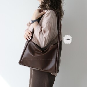 کیف دوشی زنانه مدل شایکا