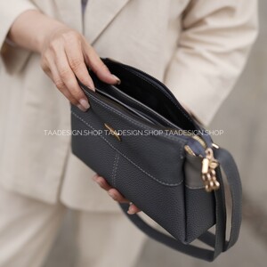 کیف دوشی زنانه مدل هیلا