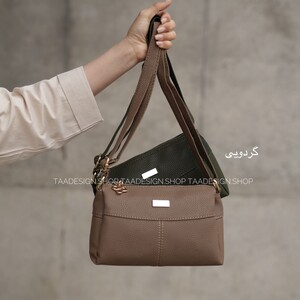 کیف دوشی زنانه مدل هیلا