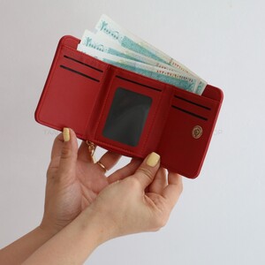 کیف پول و جاکارتی باتن