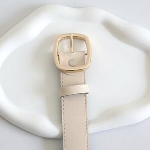 کمربند چرمی مات زنانه مدل be7030