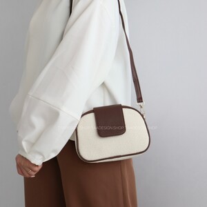 کیف دوشی زنانه مدل تیگو کنفی