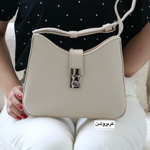 کیف زنانه دوشی مدل هانام